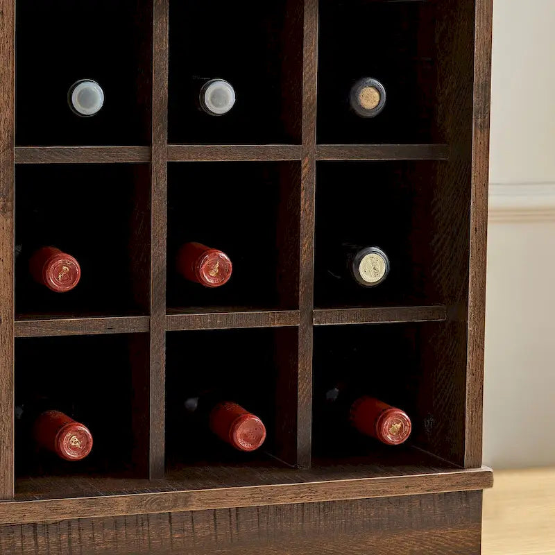 Mobile bar da caffè in stile rustico con portabottiglie e anta da fienile