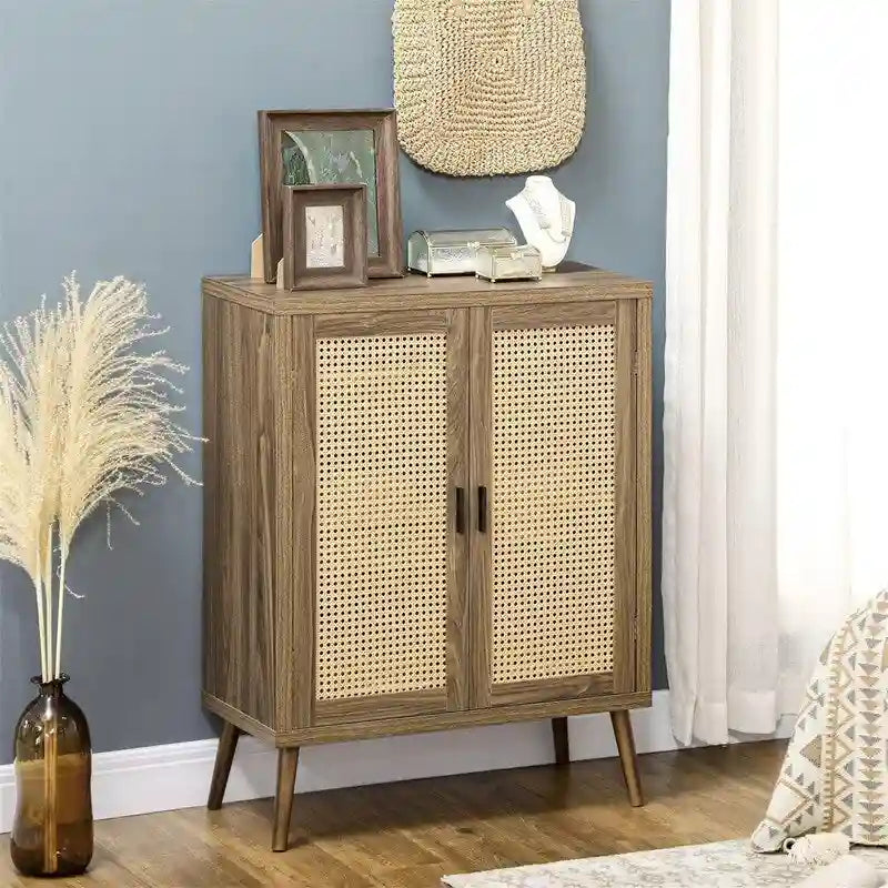 Buffet avec portes décorées en rotin - 13.75P x 30L x 39.25H