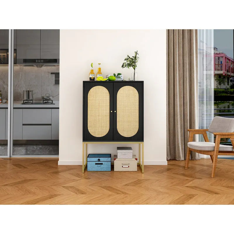 Hoher Schrank mit 2 Türen, natürlichem Rattan, integrierter verstellbarer Einlegeboden, freistehender Schrank